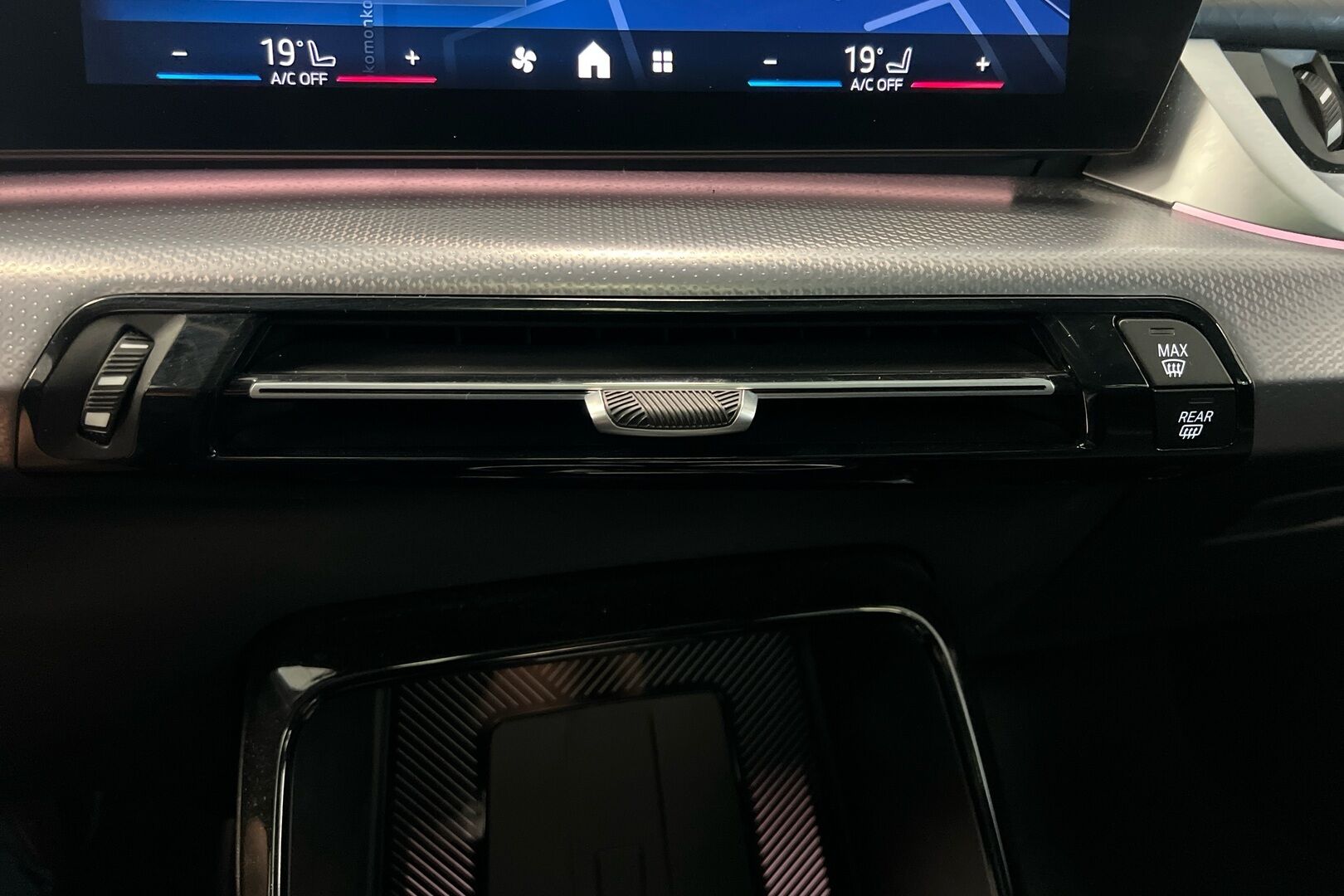 BMW IX2 iso kuva 14