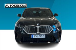 BMW IX2 esikatselu 3