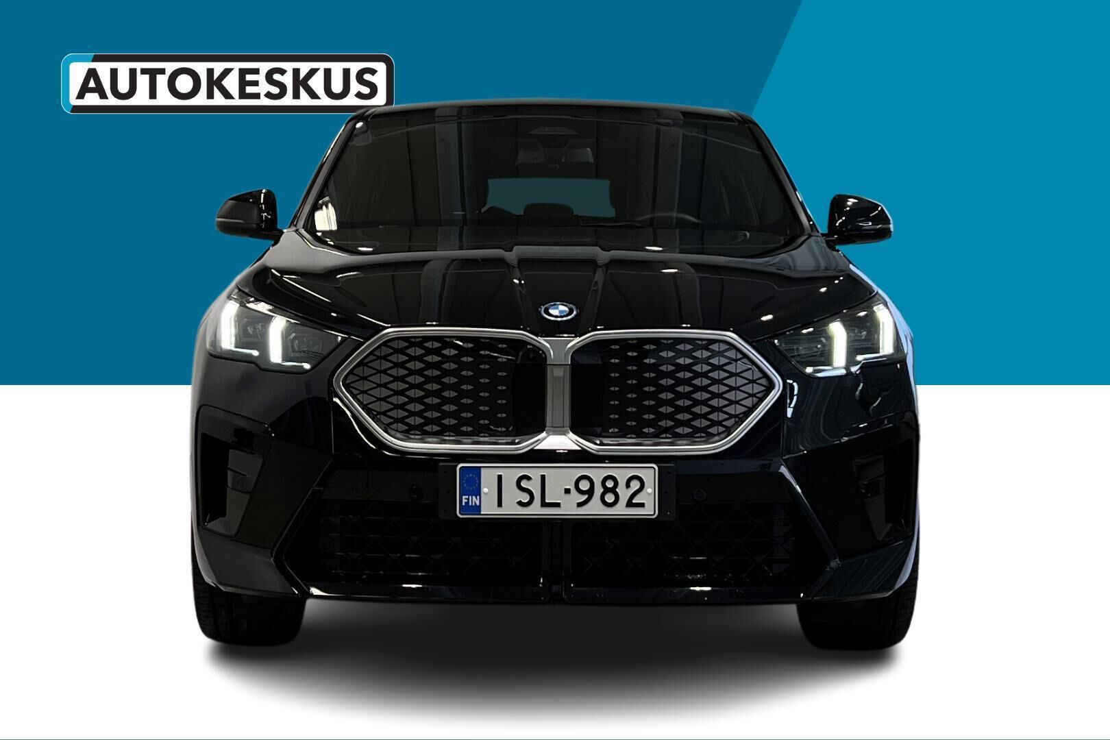 BMW IX2 iso kuva 2