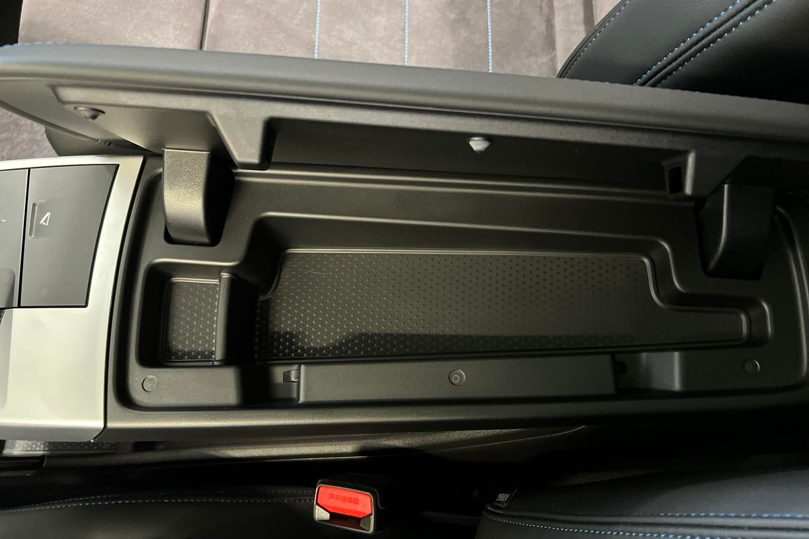 BMW IX2 iso kuva 25