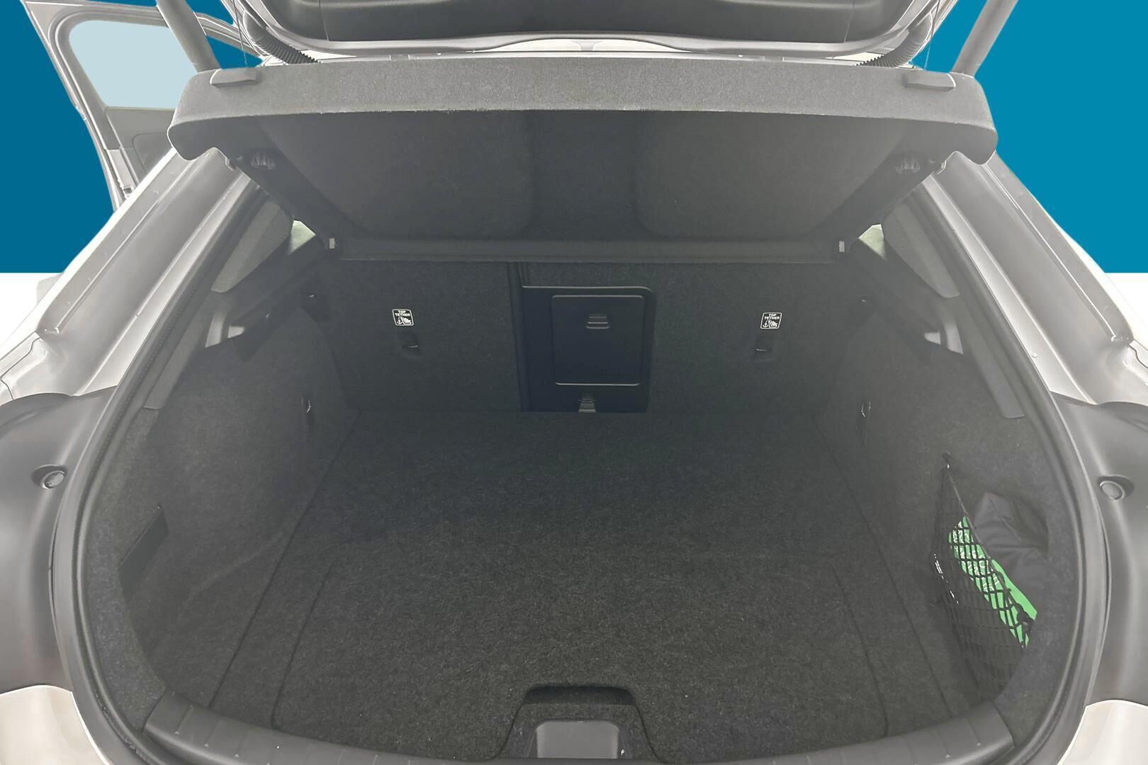 POLESTAR 2 iso kuva 11