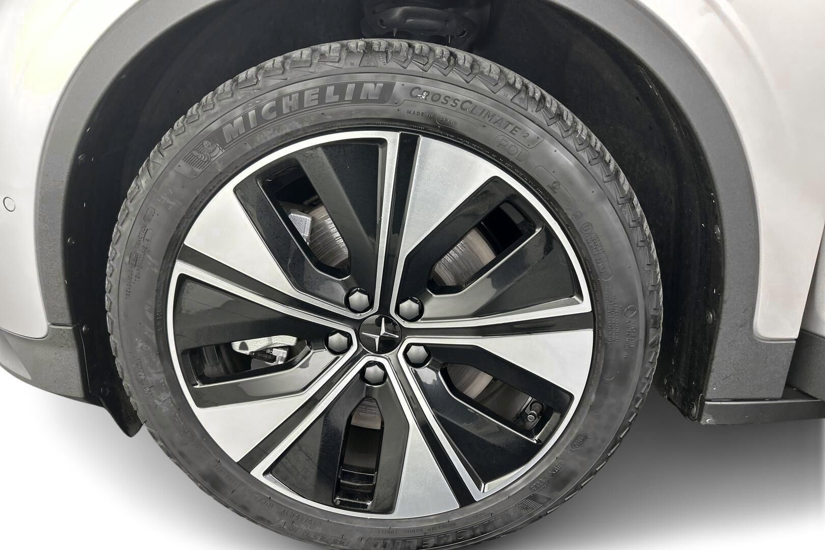 POLESTAR 2 iso kuva 12