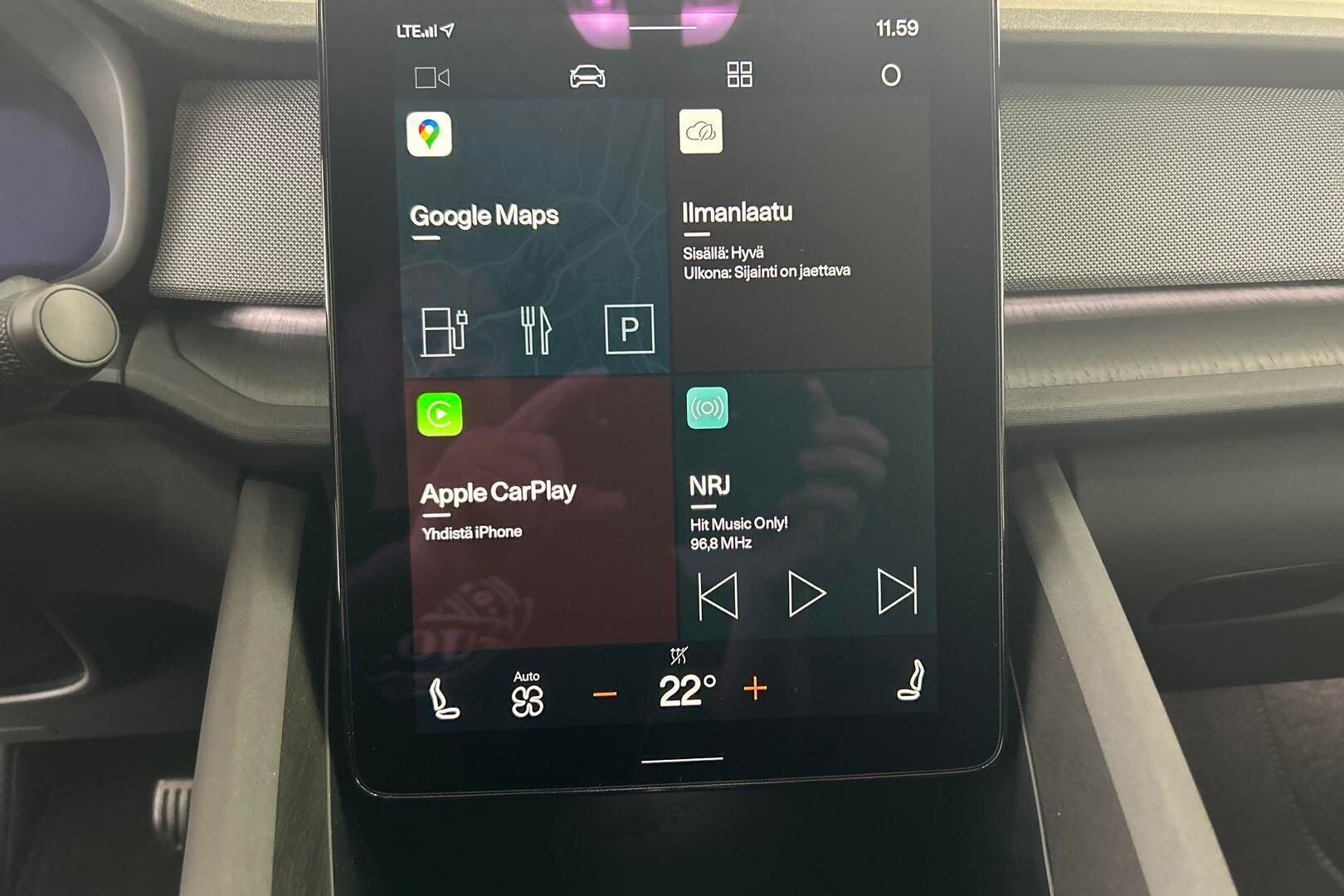 POLESTAR 2 iso kuva 14