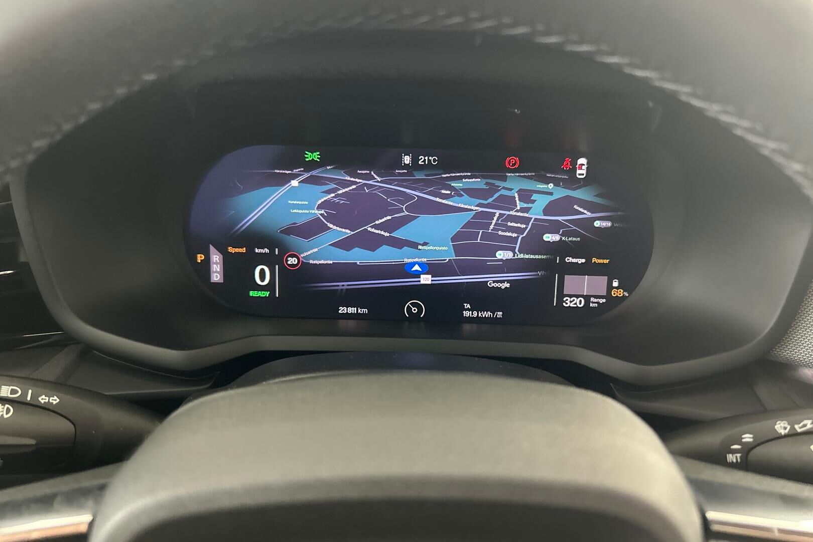 POLESTAR 2 iso kuva 20