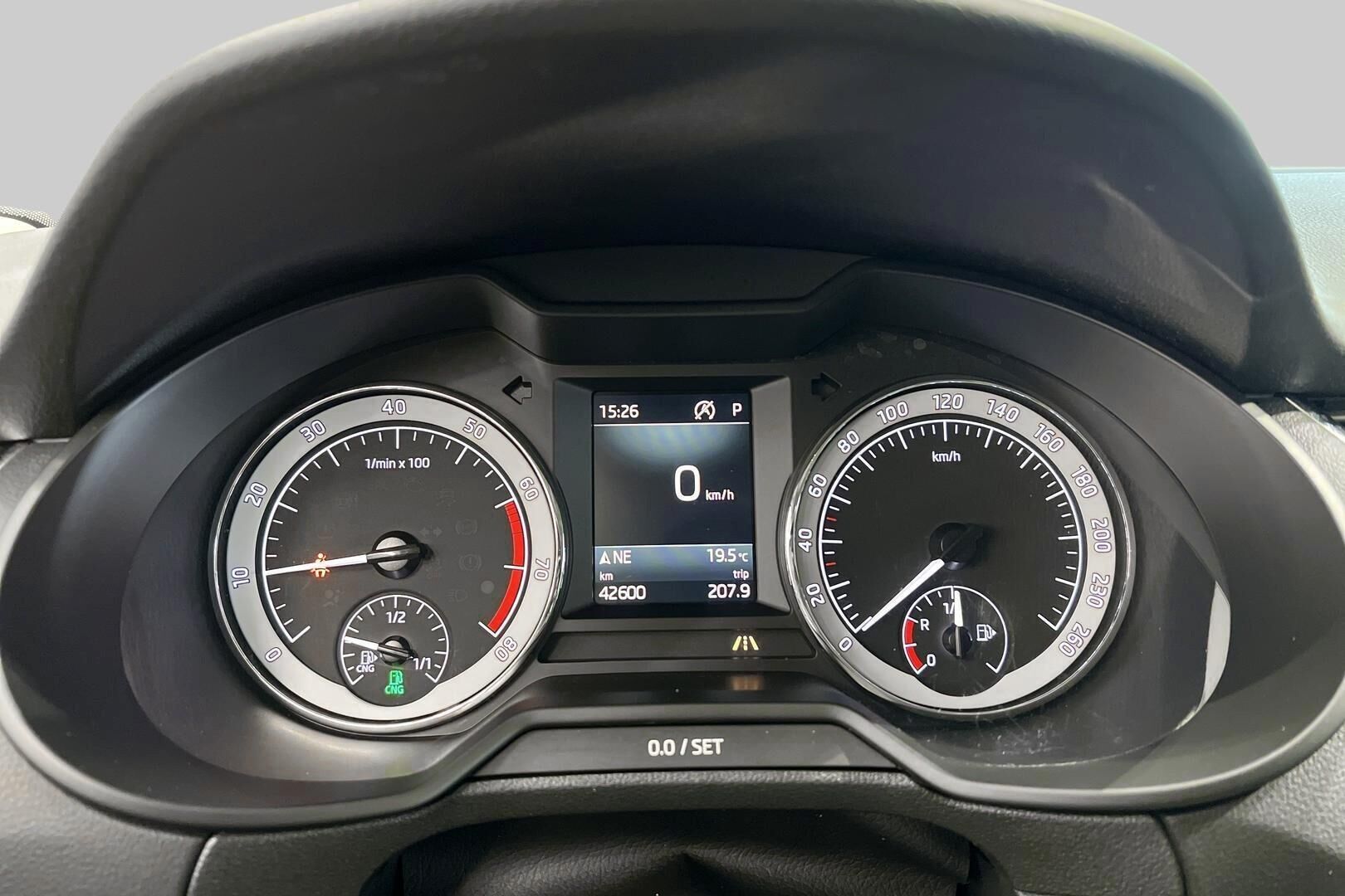 SKODA OCTAVIA iso kuva 14