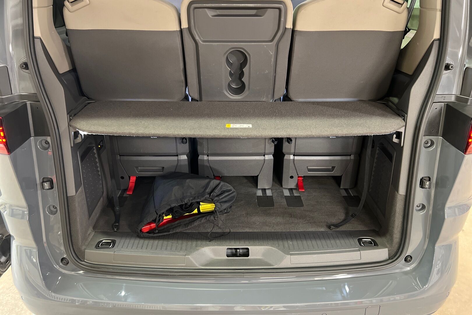 VOLKSWAGEN MULTIVAN iso kuva 10