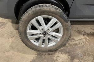 VOLKSWAGEN MULTIVAN esikatselu 12