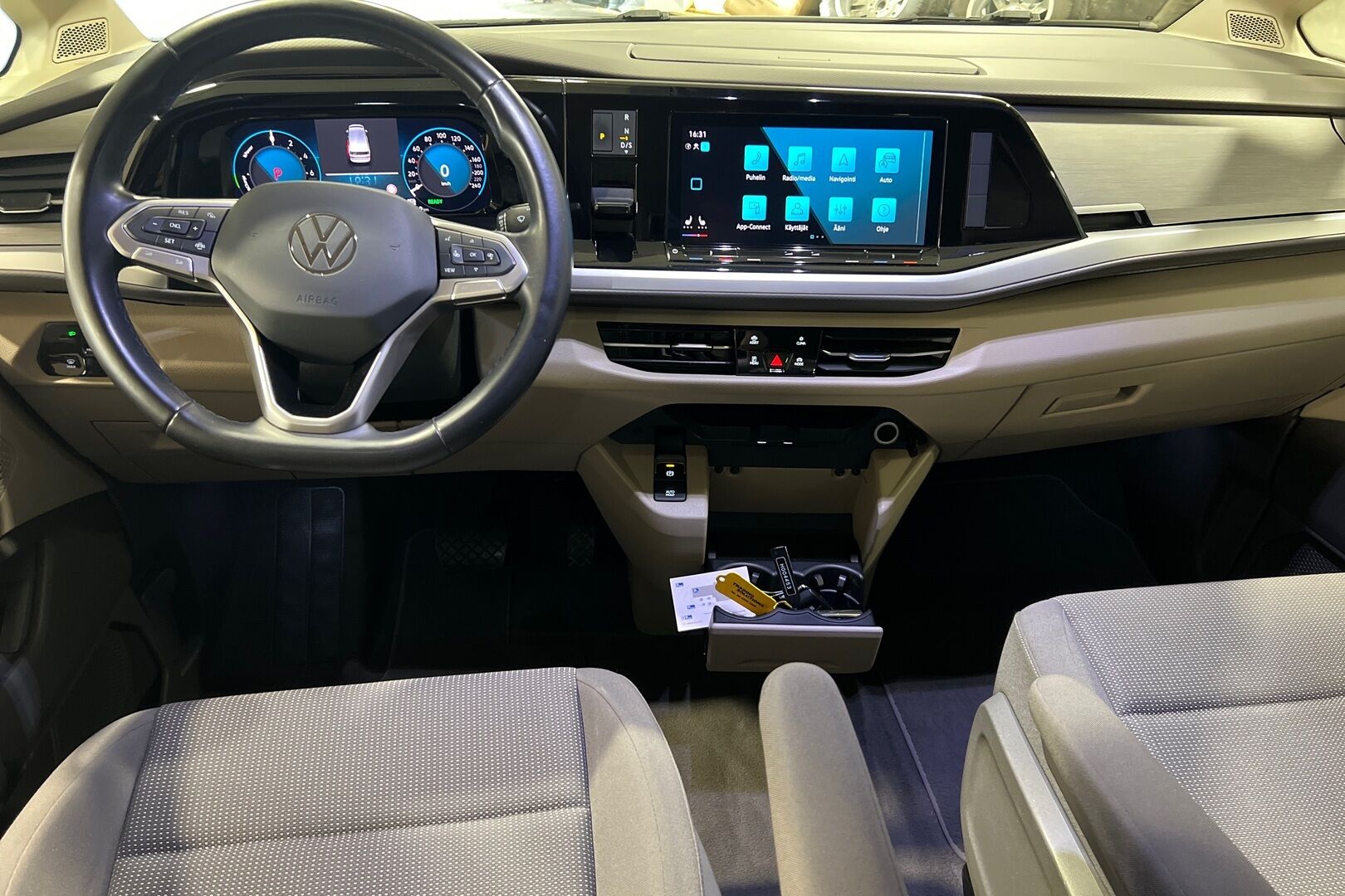 VOLKSWAGEN MULTIVAN iso kuva 7