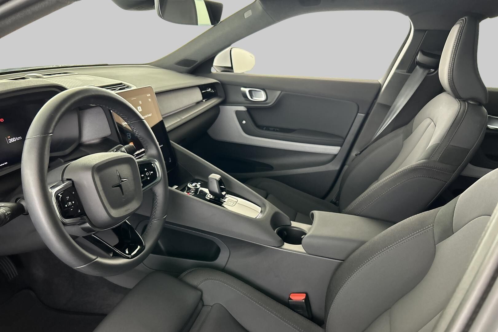 POLESTAR 2 iso kuva 6