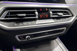 BMW X5 esikatselu 18