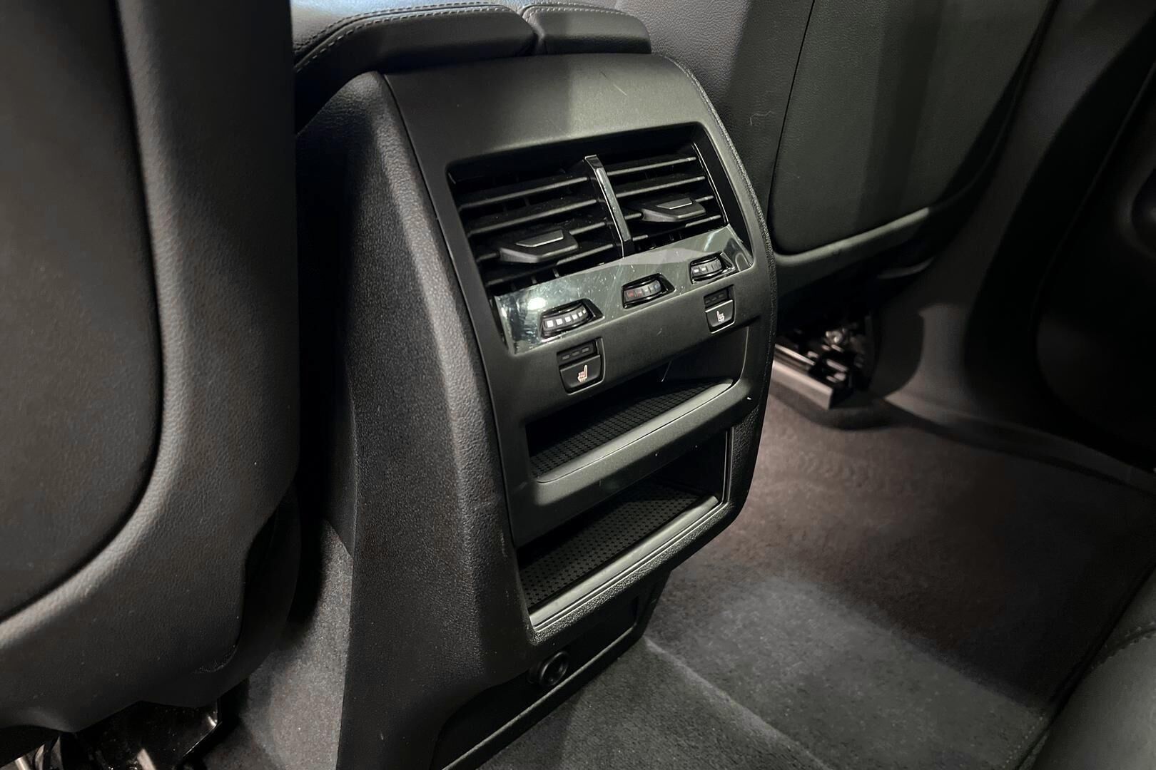 BMW X5 iso kuva 26