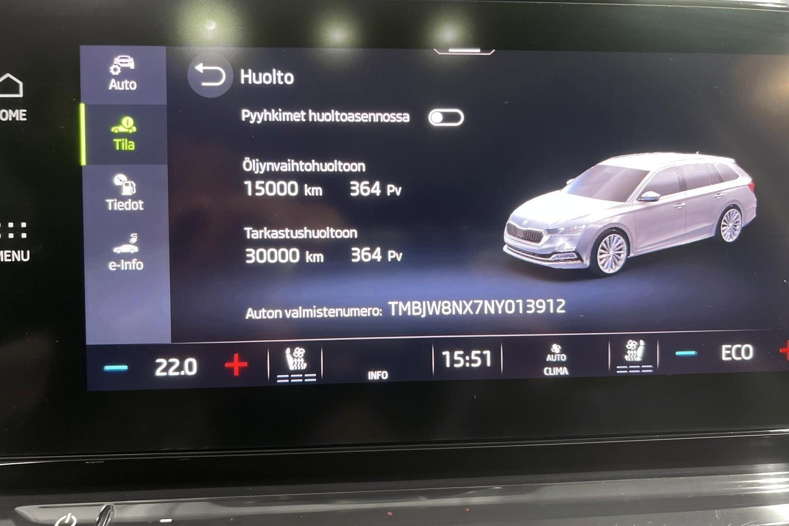 SKODA OCTAVIA iso kuva 18