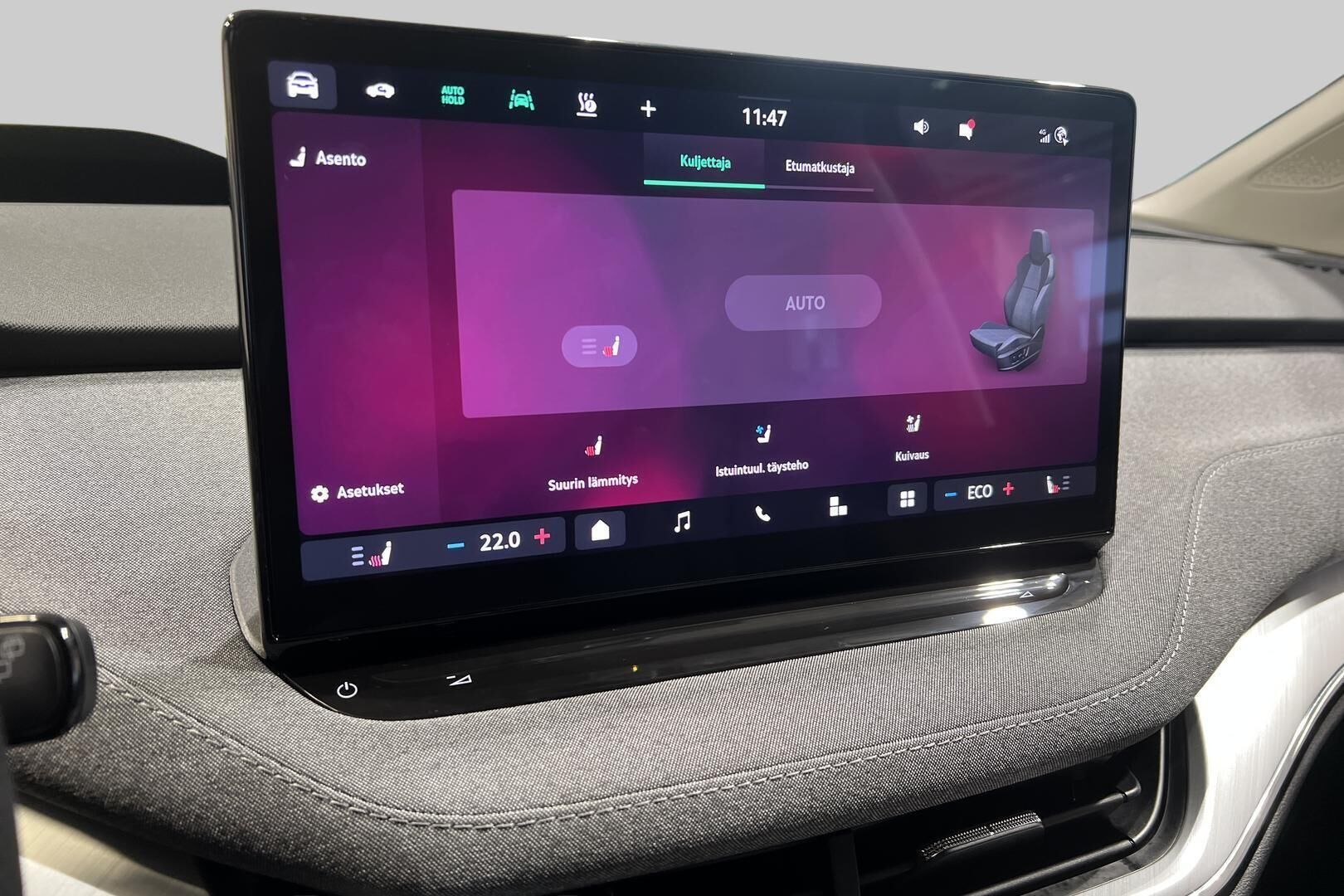 SKODA ENYAQ iso kuva 24