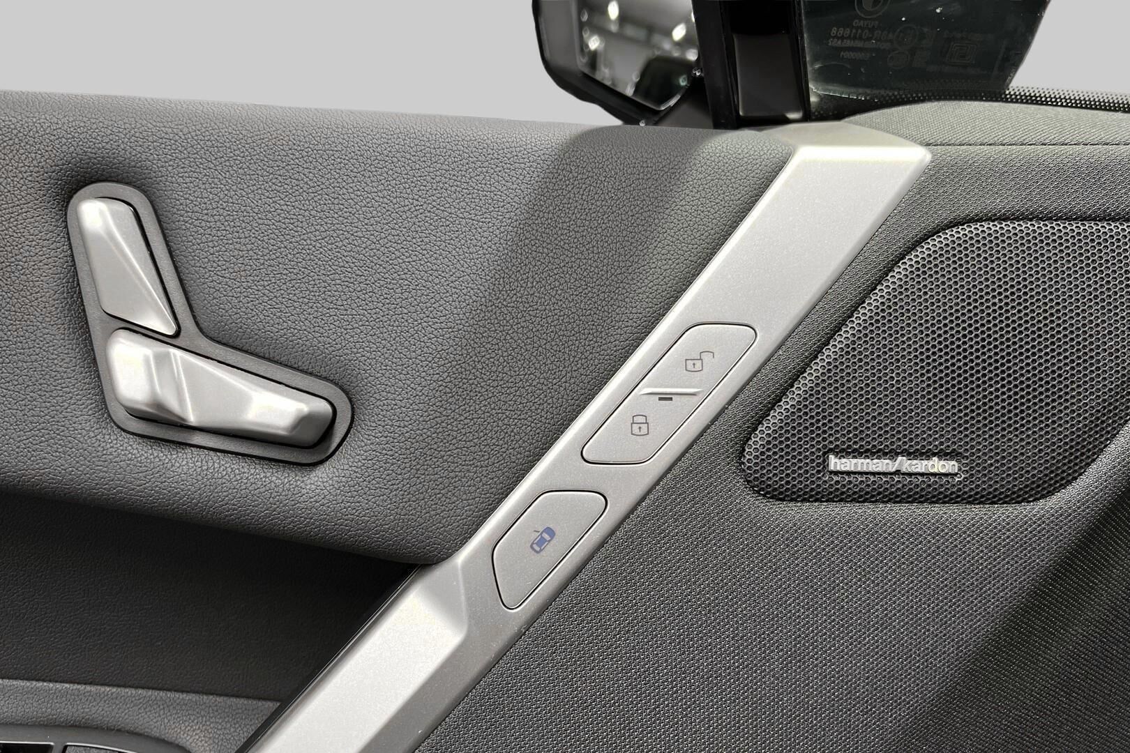 BMW IX iso kuva 12