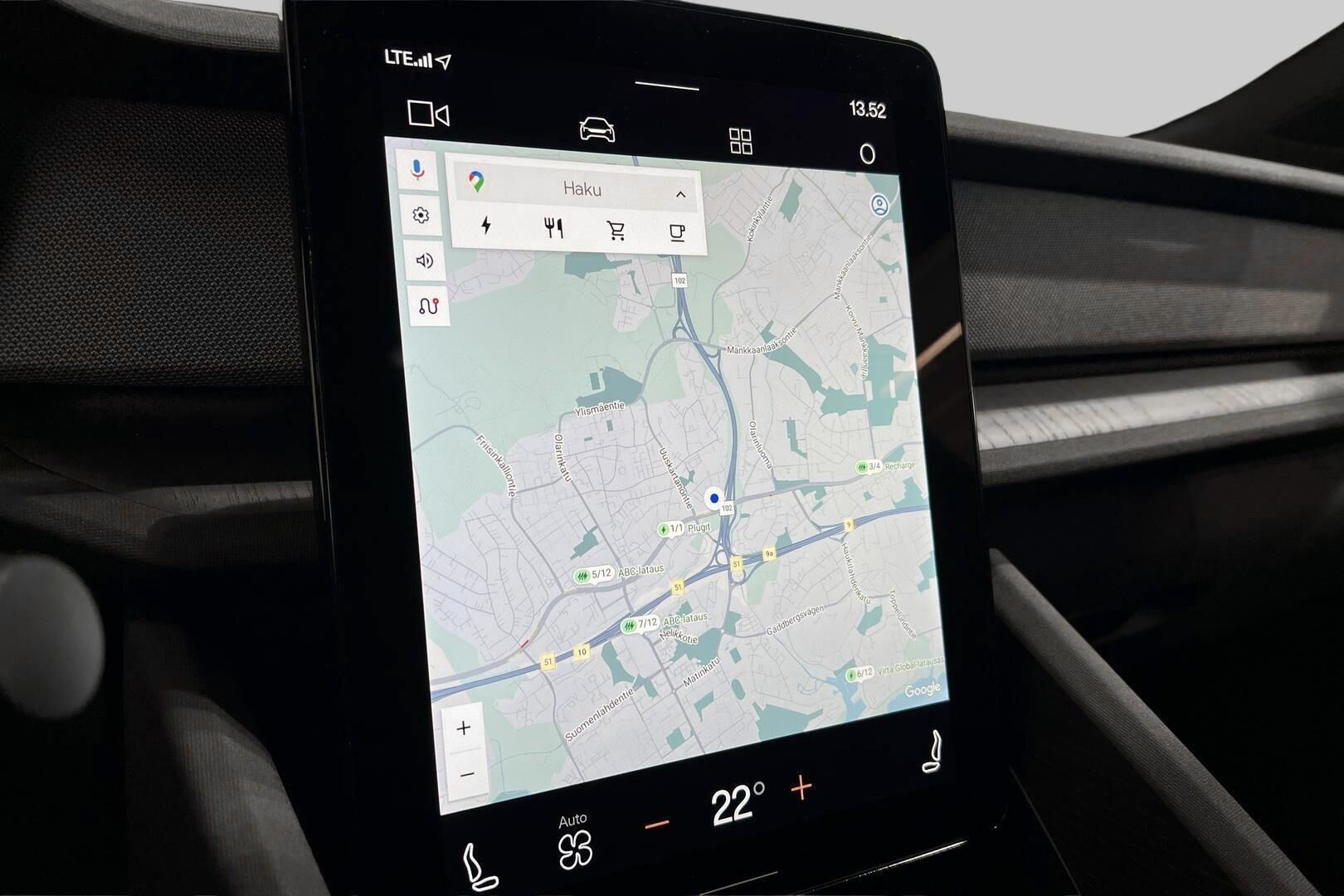 POLESTAR 2 iso kuva 13