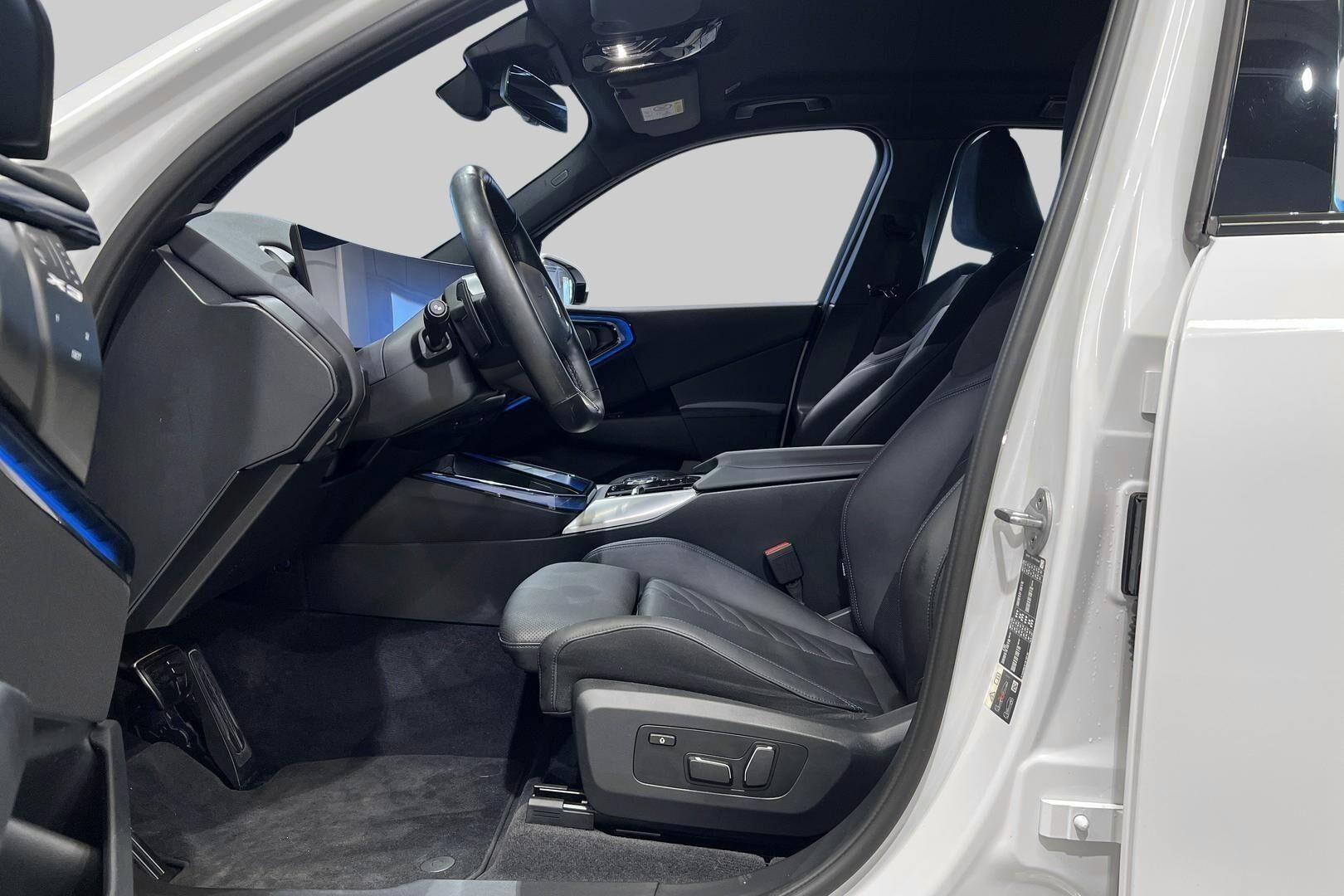BMW X3 iso kuva 8