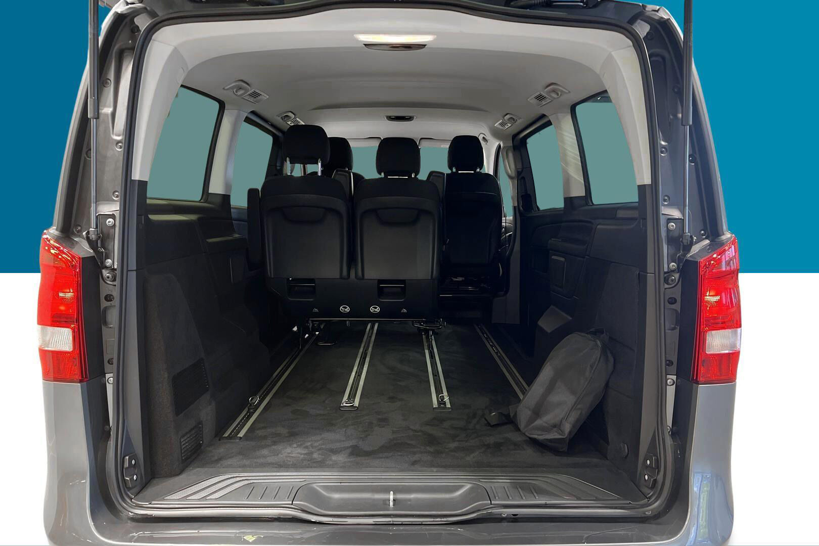 MERCEDES-BENZ EQV iso kuva 10