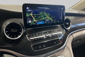 MERCEDES-BENZ EQV esikatselu 29