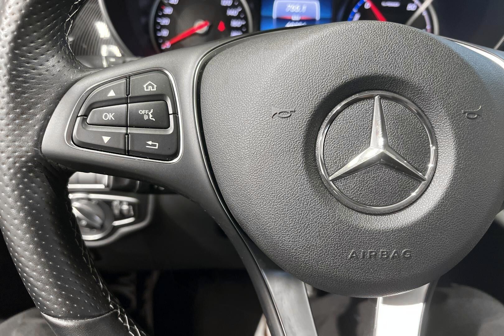 MERCEDES-BENZ EQV iso kuva 21