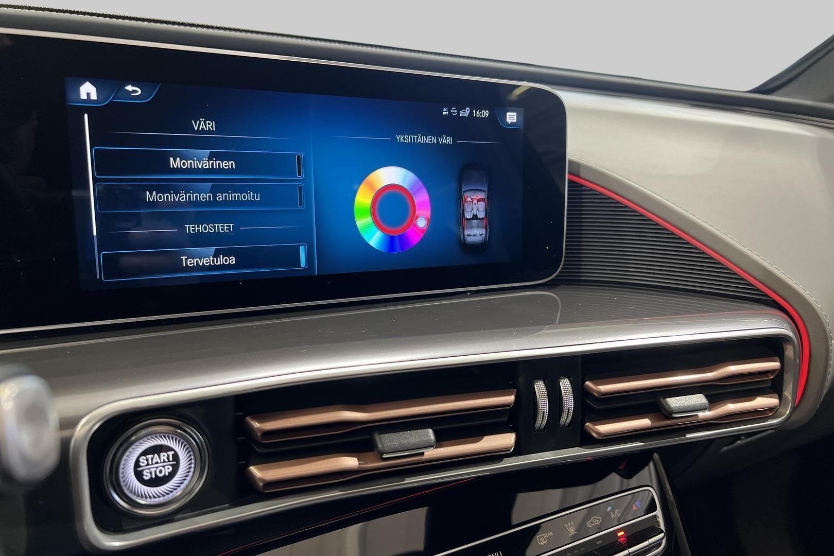 MERCEDES-BENZ EQC iso kuva 17