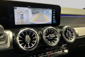 MERCEDES-BENZ EQB esikatselu 15