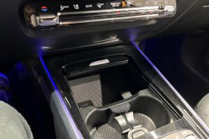 MERCEDES-BENZ EQB esikatselu 25