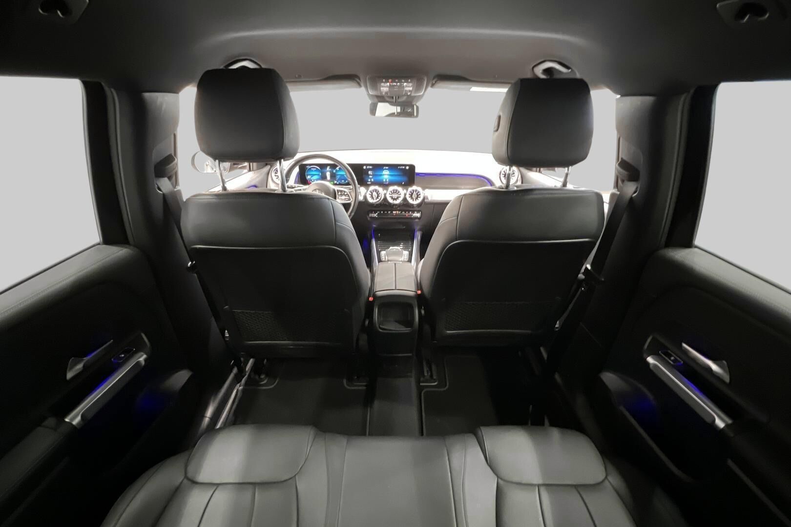 MERCEDES-BENZ EQB iso kuva 38