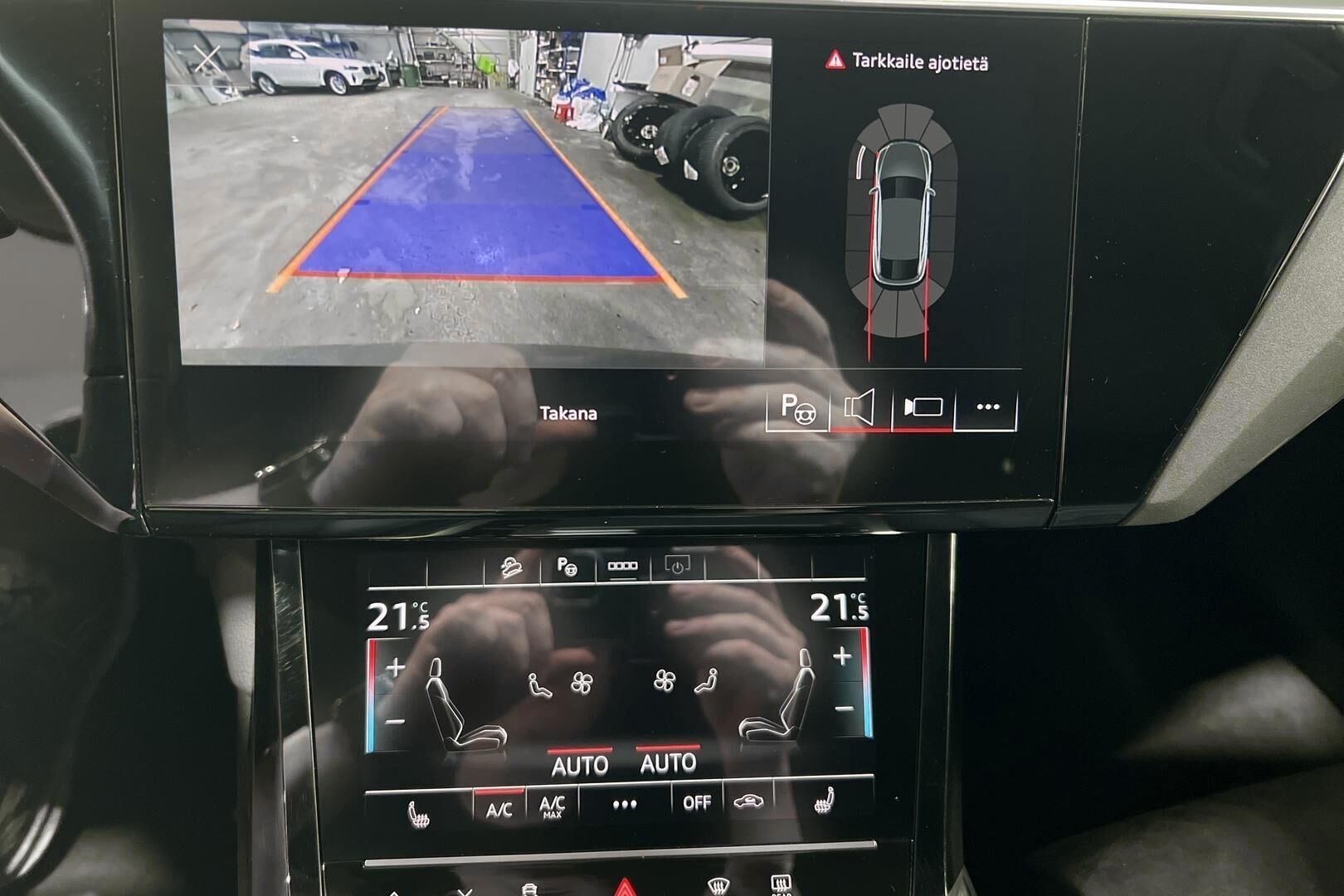 AUDI E-TRON iso kuva 20