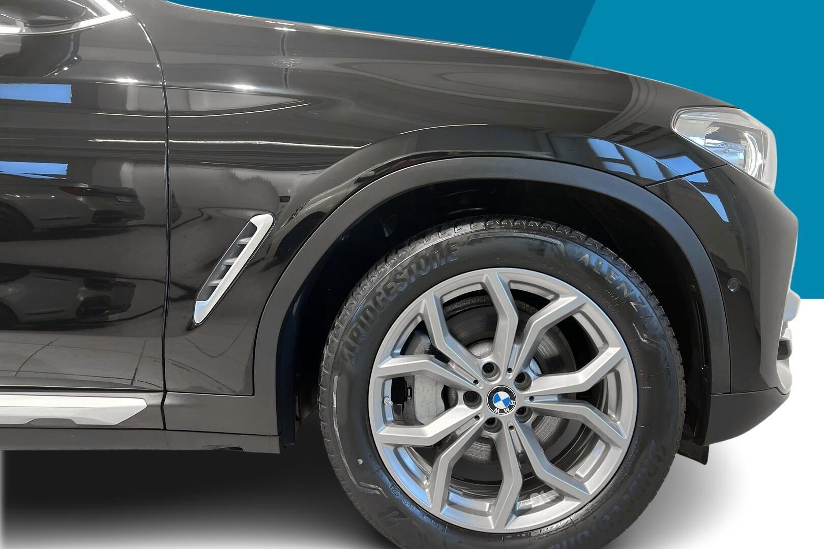 BMW X3 iso kuva 13
