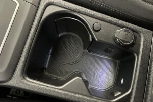 VOLKSWAGEN Golf esikatselu 21