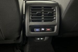 VOLKSWAGEN Golf esikatselu 27