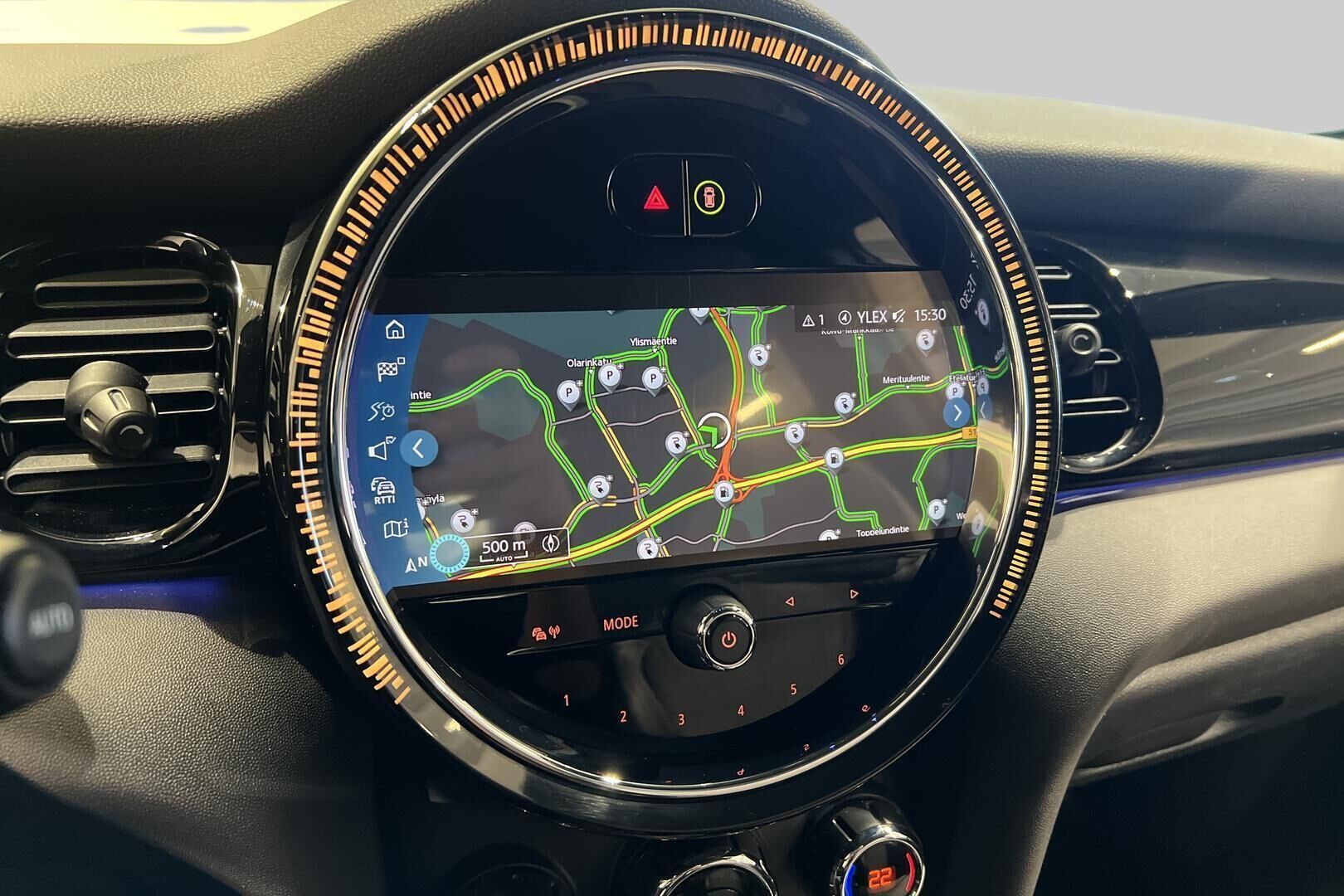 MINI COOPER SE iso kuva 17