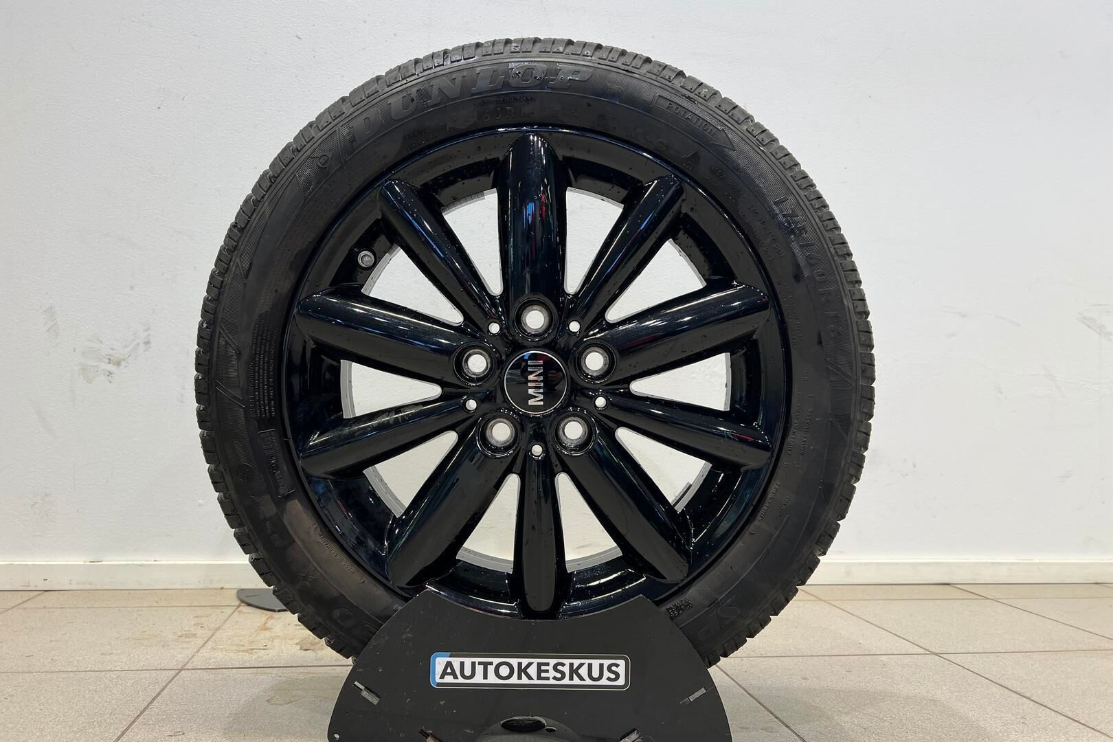 MINI COOPER SE iso kuva 30