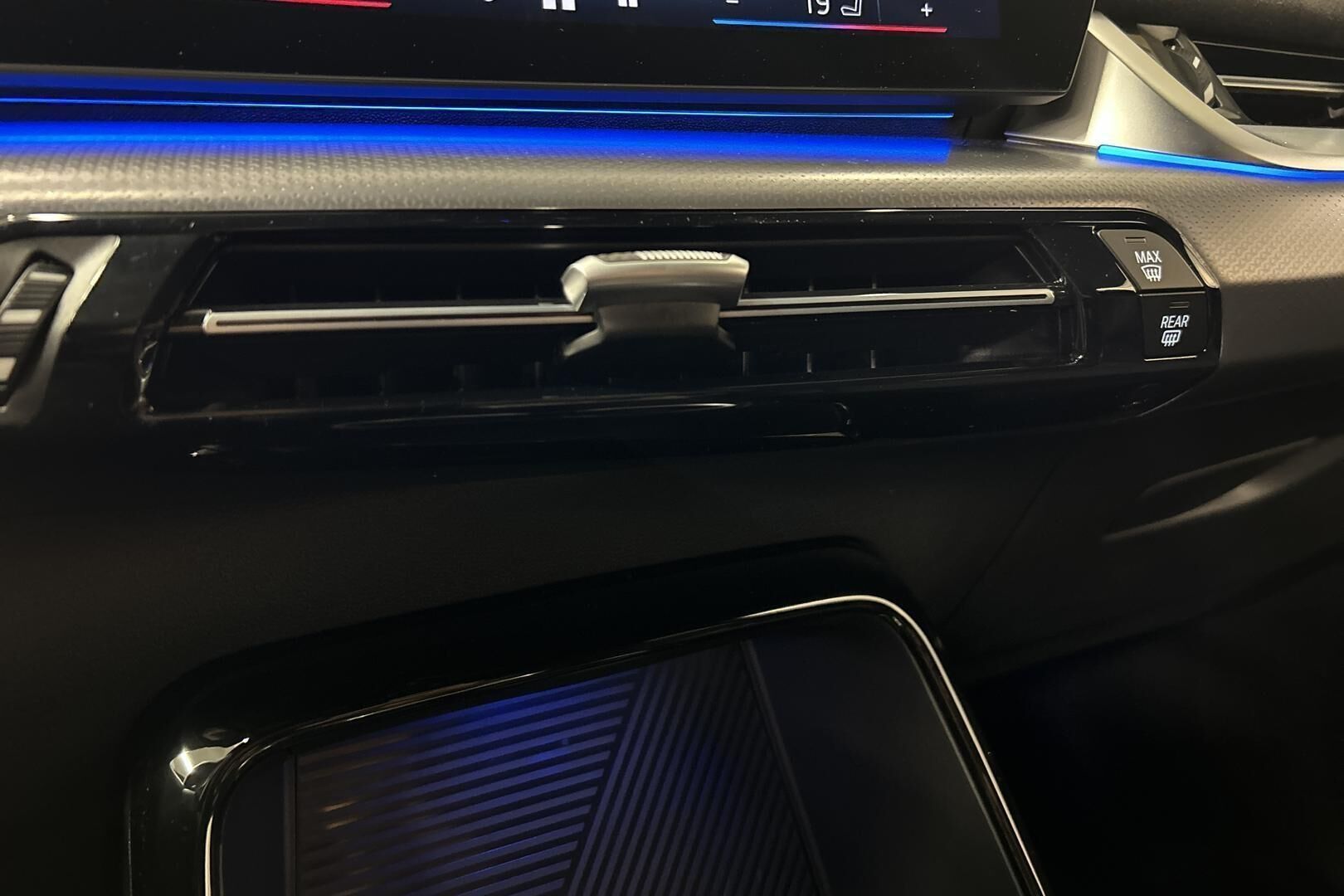 BMW IX2 iso kuva 19