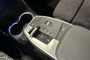 BMW IX2 esikatselu 26