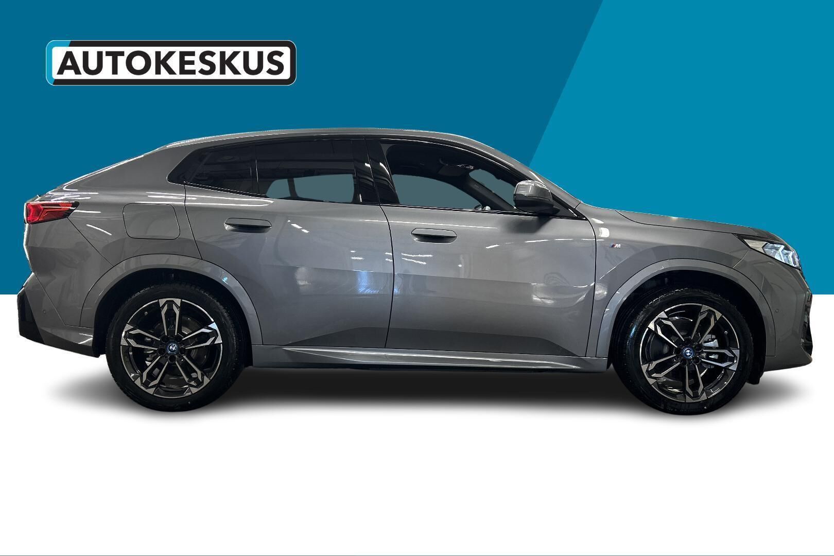 BMW IX2 iso kuva 4
