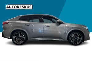 BMW IX2 esikatselu 2