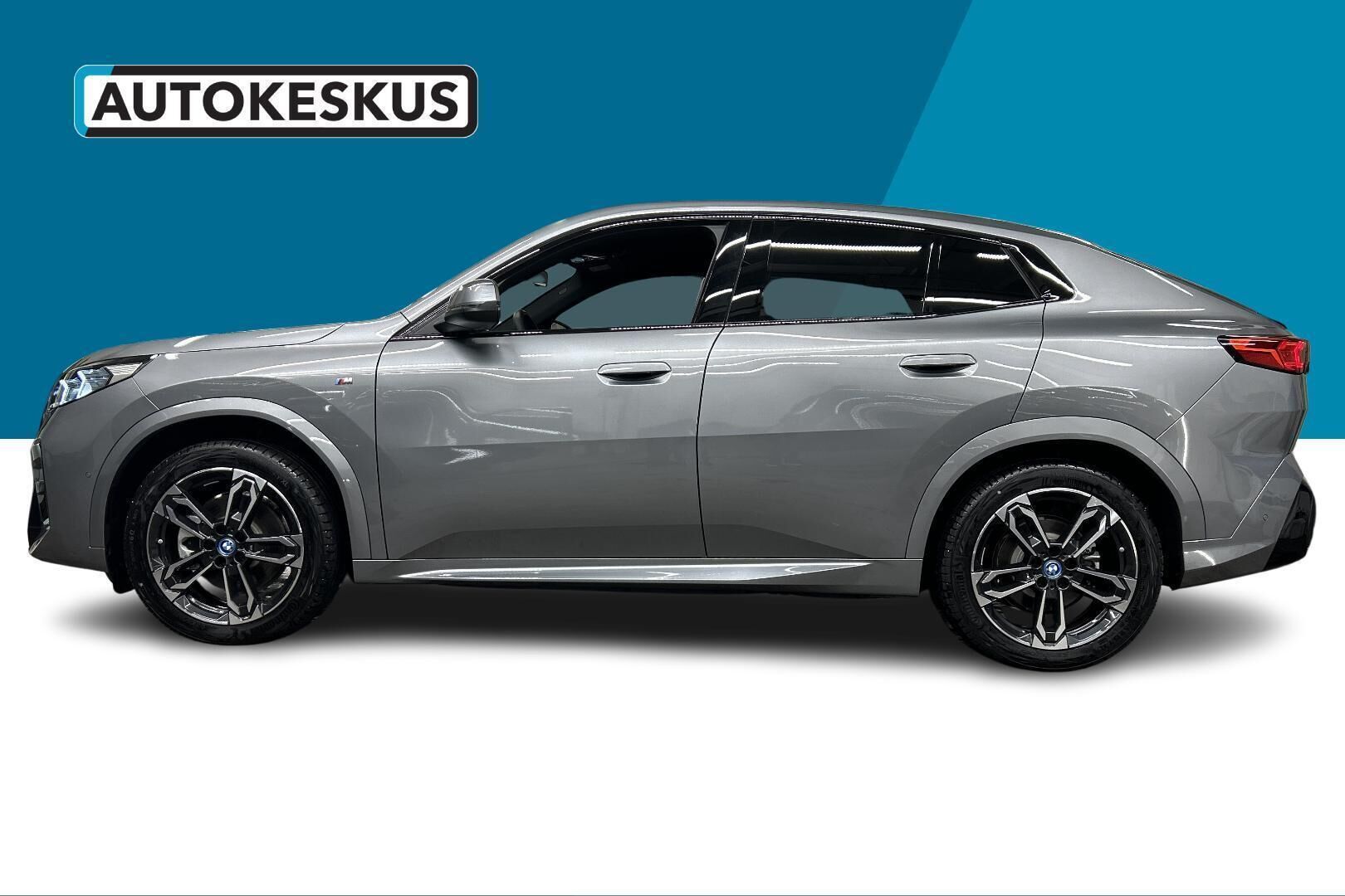 BMW IX2 iso kuva 8