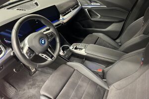 BMW IX2 esikatselu 6