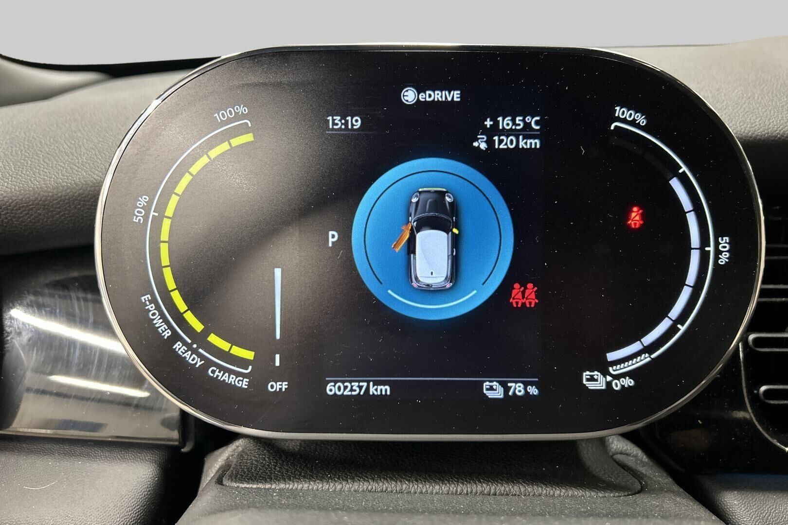 MINI COOPER SE iso kuva 16