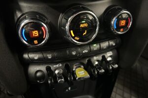 MINI COOPER SE esikatselu 21