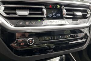 BMW IX3 esikatselu 19