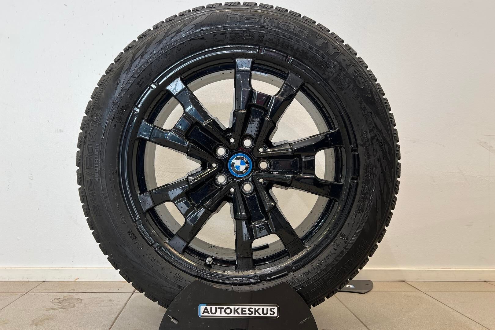 BMW IX3 iso kuva 27