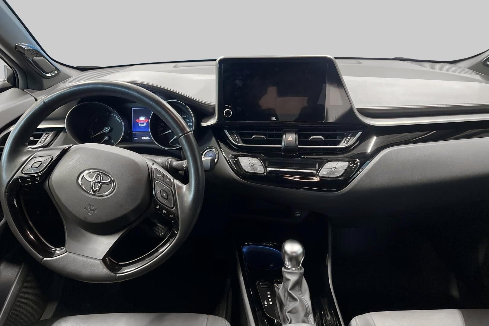 TOYOTA C-HR iso kuva 11