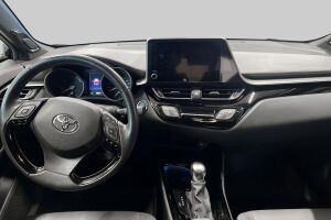 TOYOTA C-HR esikatselu 11