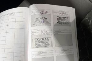 TOYOTA C-HR esikatselu 22