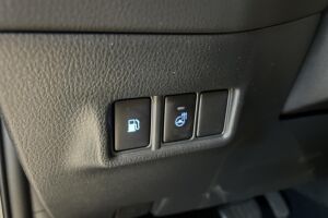 TOYOTA C-HR esikatselu 15