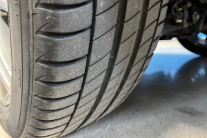 TOYOTA C-HR esikatselu 16