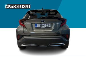 TOYOTA C-HR esikatselu 6