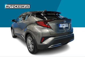 TOYOTA C-HR esikatselu 7